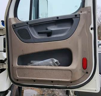 Freightliner Cascadia 113 Interior Part