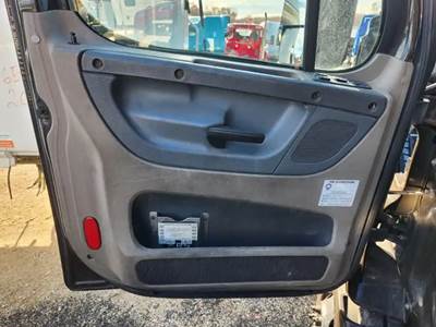 Freightliner Cascadia 113 Interior Part