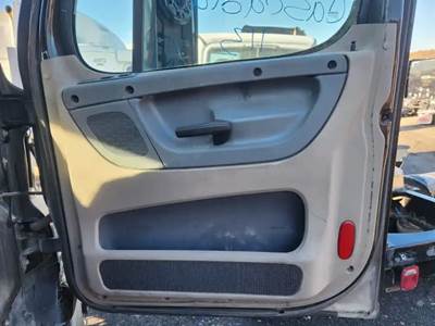 Freightliner Cascadia 113 Interior Part