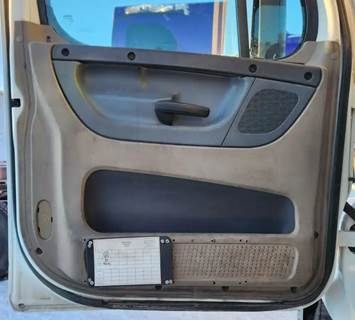 Freightliner Cascadia 113 Interior Part