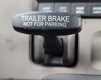 Freightliner Cascadia 116 Interior Part for a 2020 Freightliner Cascadia 116 Day Cab