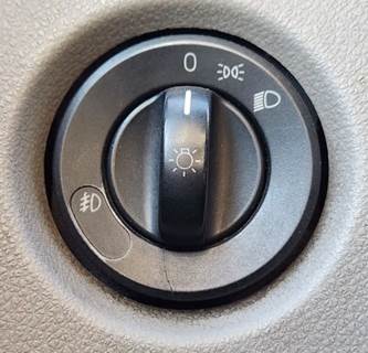 Freightliner Cascadia 116 Interior Part for a 2019 Freightliner Cascadia 116 Day Cab