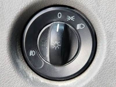 Freightliner Cascadia 116 Interior Part for a 2020 Freightliner Cascadia 116 Day Cab