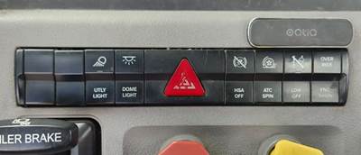 Used 2019 Freightliner Cascadia 116 Day Cab Miscellaneous Dash Switches