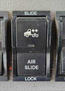 Used 2019 Freightliner Cascadia 116 Day Cab Miscellaneous Dash Switches, Air Slide Control
