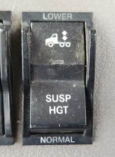 Used 2019 Freightliner Cascadia 116 Day Cab Miscellaneous Dash Switches, Susp Hgt Control