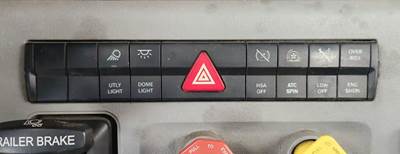 2019 Freightliner Cascadia 116 Day Cab Miscellaneous Dash Switches