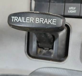 Used 2019 Freightliner Cascadia 116 Day Cab Miscellaneous Dash Switches - Trailer Brake