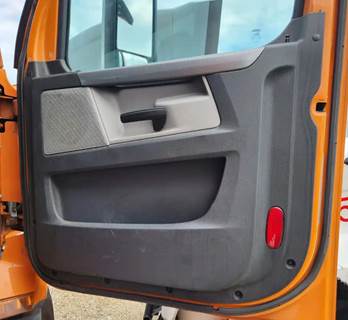 Used 2019 Freightliner Cascadia 116 Day Cab Right Interior Door Panel, Black/Grey, Power