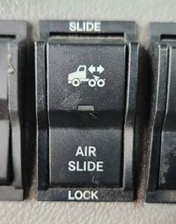 Used 2019 Freightliner Cascadia 116 Day Cab Miscellaneous Dash Switches, Air Slide Control