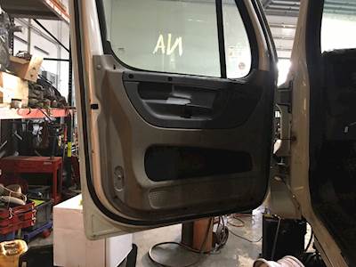 Freightliner Cascadia 125 Interior Part