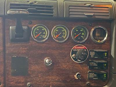 Freightliner Cascadia 125 Interior Part