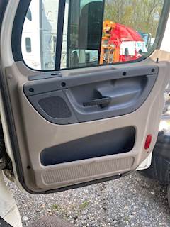 Freightliner Cascadia 125 Interior Part