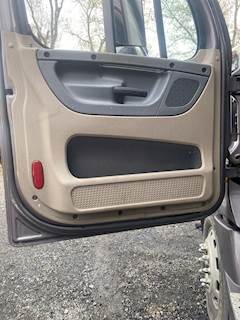 Freightliner Cascadia 125 Interior Part