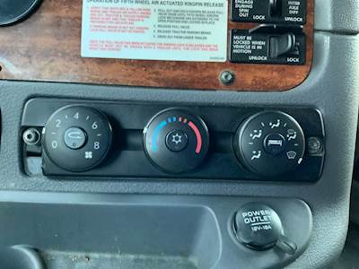 Freightliner Cascadia 125 Interior Part