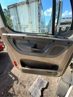 Freightliner Cascadia 125 Interior Part