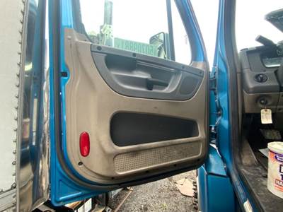 Freightliner Cascadia 125 Interior Part