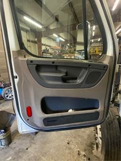 Freightliner Cascadia 125 Interior Part