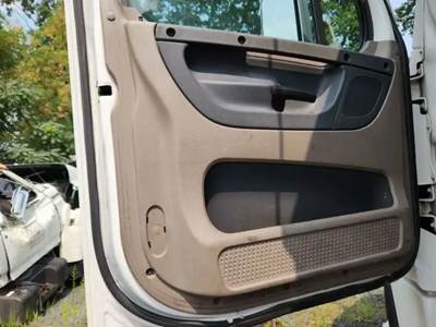 Freightliner Cascadia 125 Interior Part