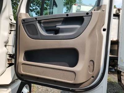 Freightliner Cascadia 125 Interior Part