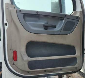 Freightliner Cascadia 125 Interior Part
