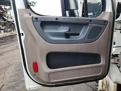 Freightliner Cascadia 125 Interior Part