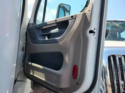 Freightliner Cascadia 125 Interior Part