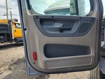 Freightliner Cascadia 125 Interior Part