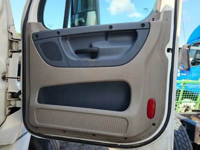 Freightliner Cascadia 125 Interior Part