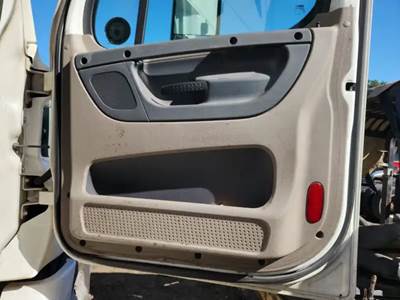 Freightliner Cascadia 125 Interior Part