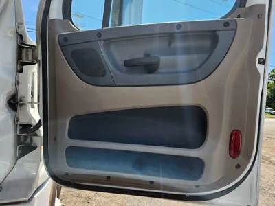 Freightliner Cascadia 125 Interior Part