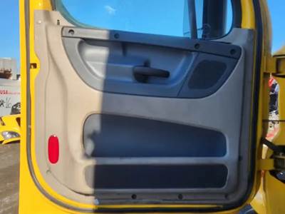 Freightliner Cascadia 125 Interior Part