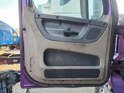 Freightliner Cascadia 125 Interior Part