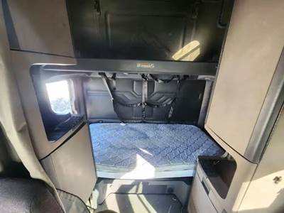 Freightliner Cascadia 125 Interior Part