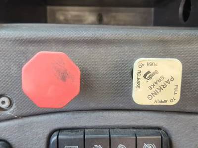 Freightliner Cascadia 125 Interior Part