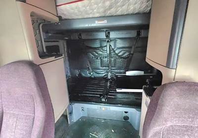 Freightliner Cascadia 125 Interior Part
