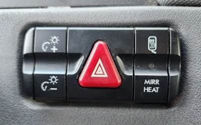 2020 Freightliner Cascadia 125 Miscellaneous Dash Switches