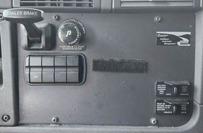 Used 2020 Freightliner Cascadia 125 Miscellaneous Dash Switches