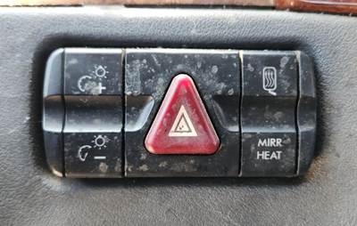Used 2017 Freightliner Cascadia 125 Miscellaneous Dash Switches