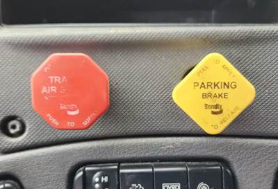 Used 2018 Freightliner Cascadia 125 Miscellaneous Dash Switches