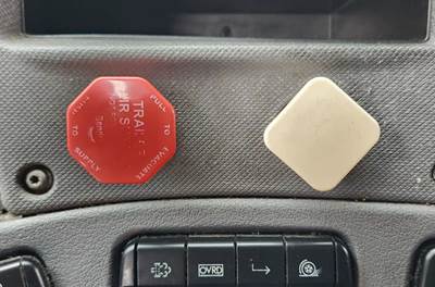 Used 2014 Freightliner Cascadia 125 Miscellaneous Dash Switches