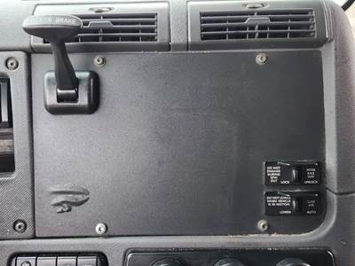 Used 2014 Freightliner Cascadia 125 Miscellaneous Dash Switches
