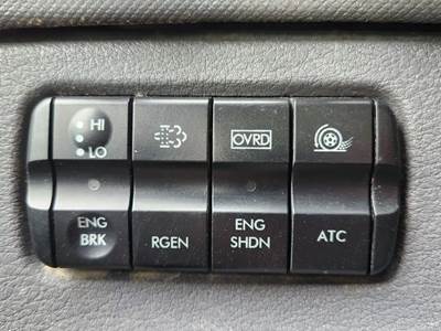 Used 2014 Freightliner Cascadia 125 Miscellaneous Dash Switches