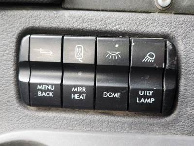 Used 2014 Freightliner Cascadia 125 Miscellaneous Dash Switches