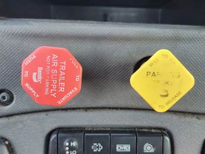 2014 Freightliner Cascadia 125 Miscellaneous Dash Switches