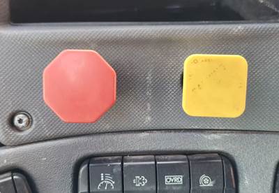 Freightliner Cascadia 125 Interior Part