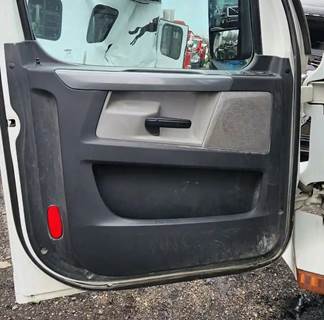 Freightliner Cascadia 126 Interior Part