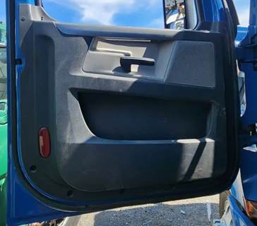 Freightliner Cascadia 126 Interior Part