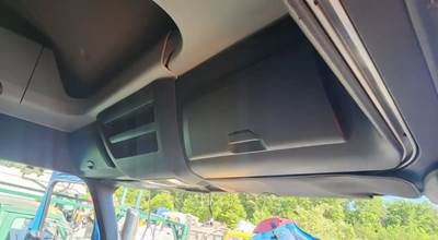 Freightliner Cascadia 126 Interior Part