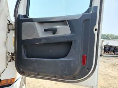 Freightliner Cascadia 126 Interior Part